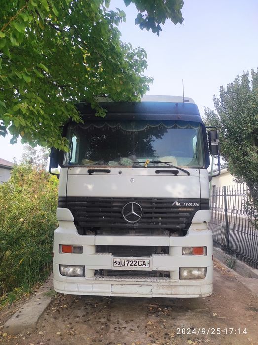 2002-yil Actros radnoy kraska