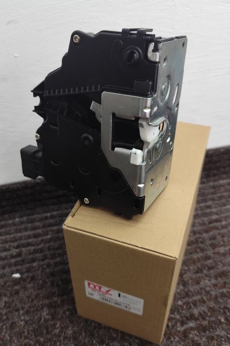 Actuator ușă stânga spate Opel CORSA D