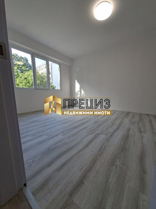 Продажба 3-стаен гр. Шумен - Тракия 79m²