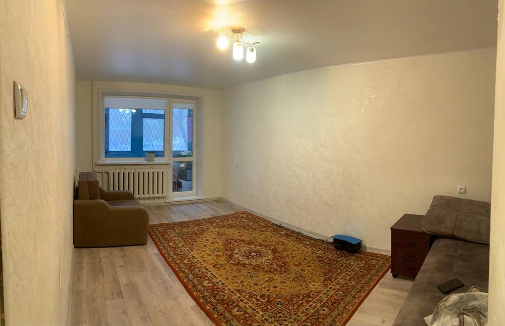 Продам квартиру район заподного