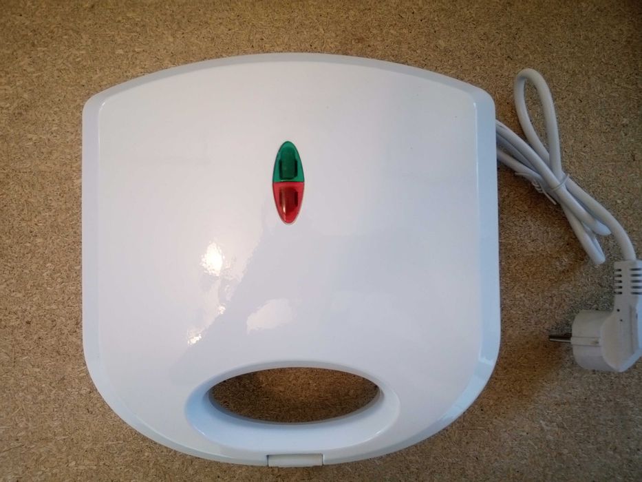 Aparat pentru Sandwichuri aro Sandwich Maker ST750