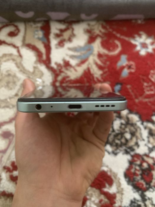 Продам буу телефон