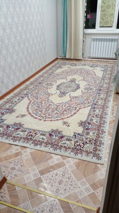 Продам стулья, ковер и кровать