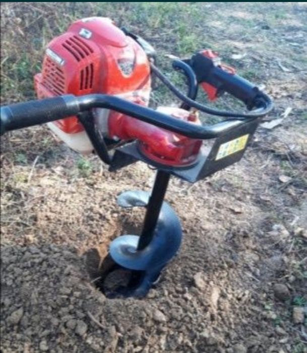 Gaura cu carota centrala, hota, Ac, Gauri stâlpi motoburghiu