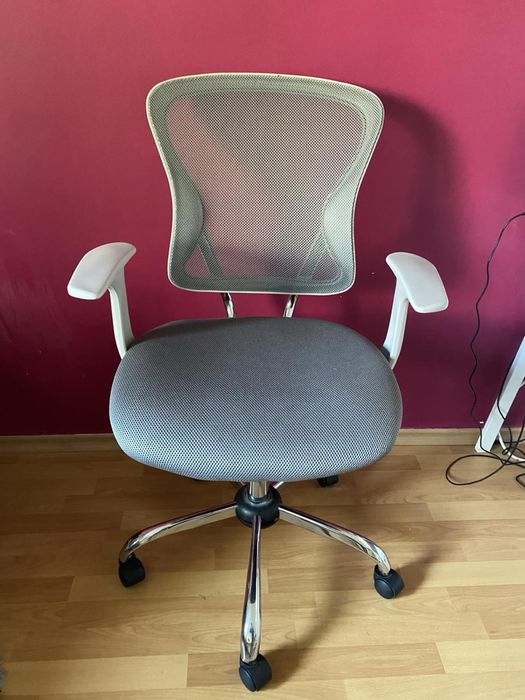 работен стол Rhino като нов