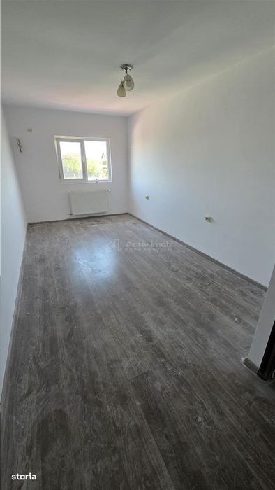 Casa 4 camere Cornetu