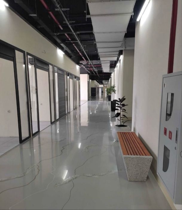 Ibn sino savdo markazida 1 etaj Arenda 19Kv dokon yaxshi joyida