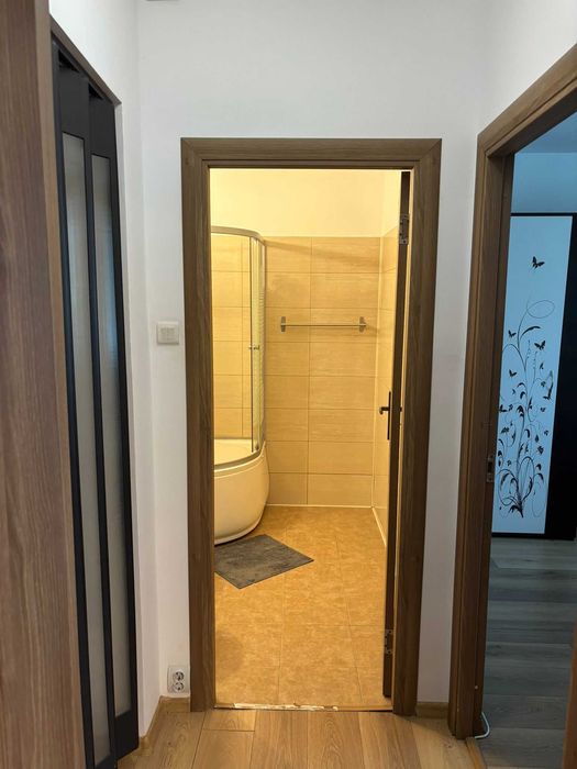 1 MAI inchiriez  apartament 2 camere