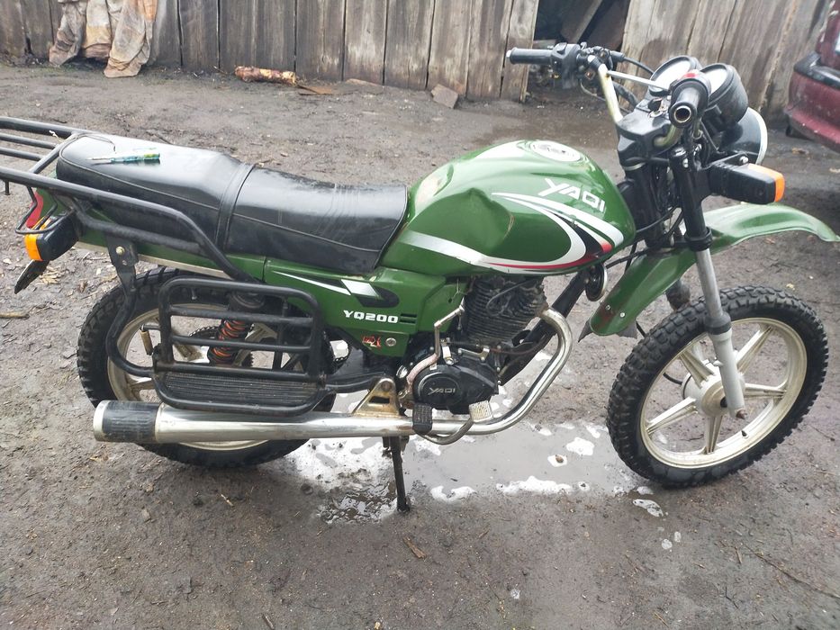 Продам мотоцикл 200куб