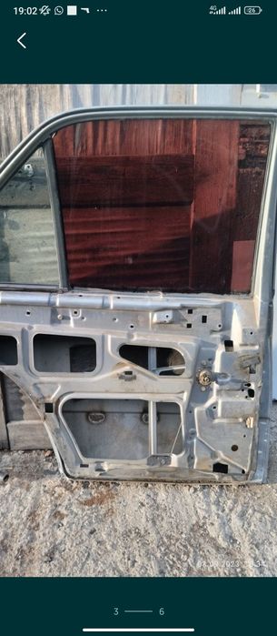 Дверь мерс 190 продам