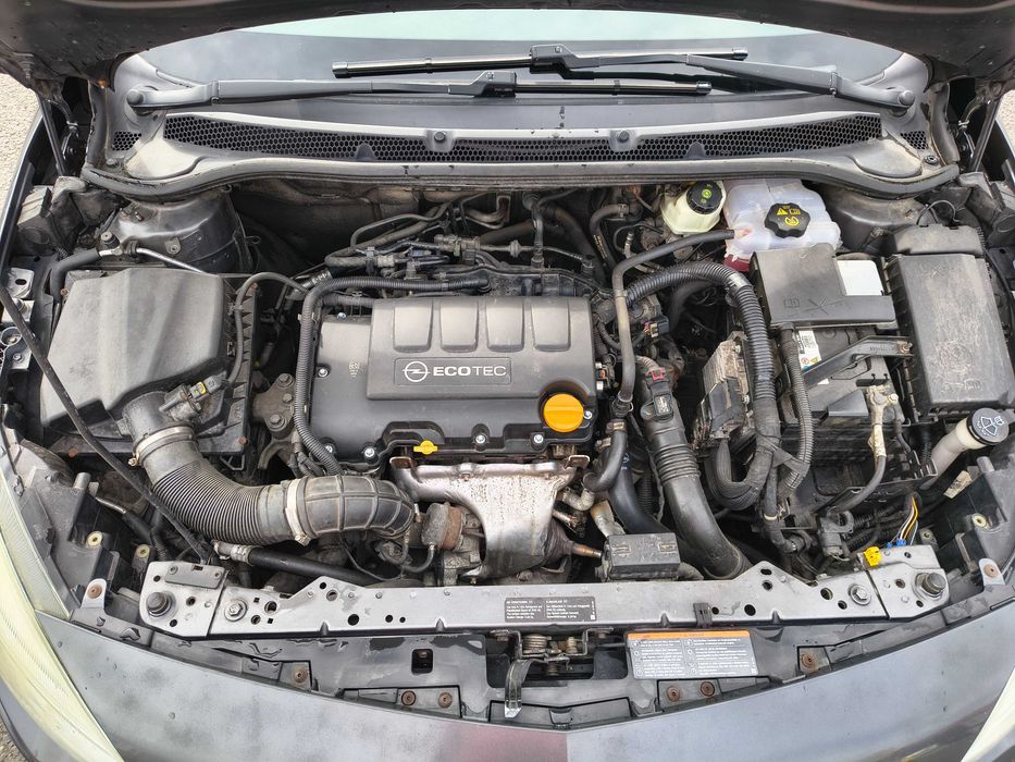 Vând Opel Astra J/1.4 benzina turbo/140 cp