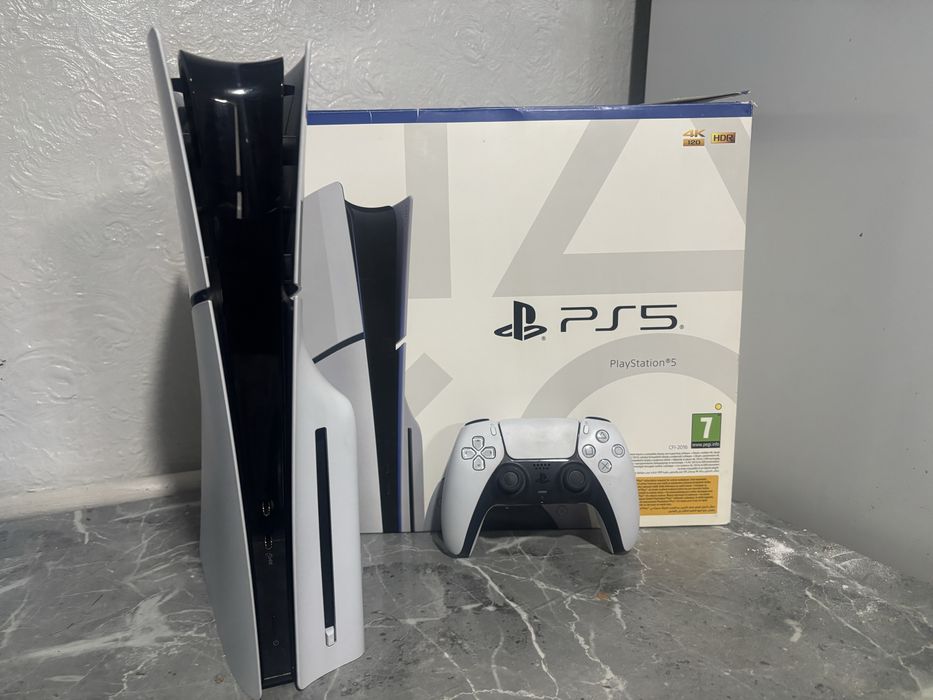 Продам пс 5 слим в хорошем состоянии