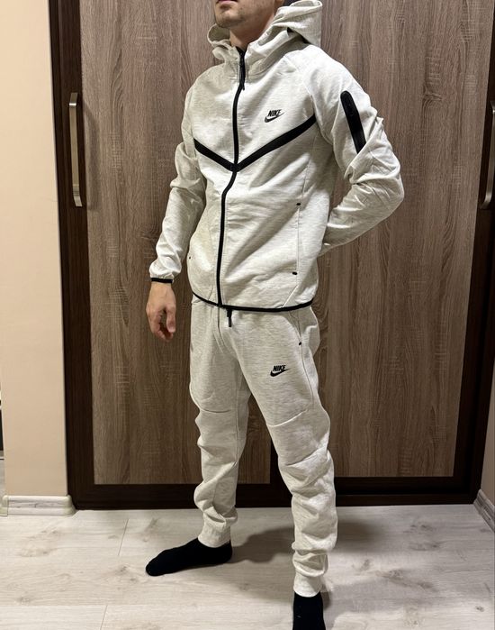Мъжки комплекти Nike Tech Fleece