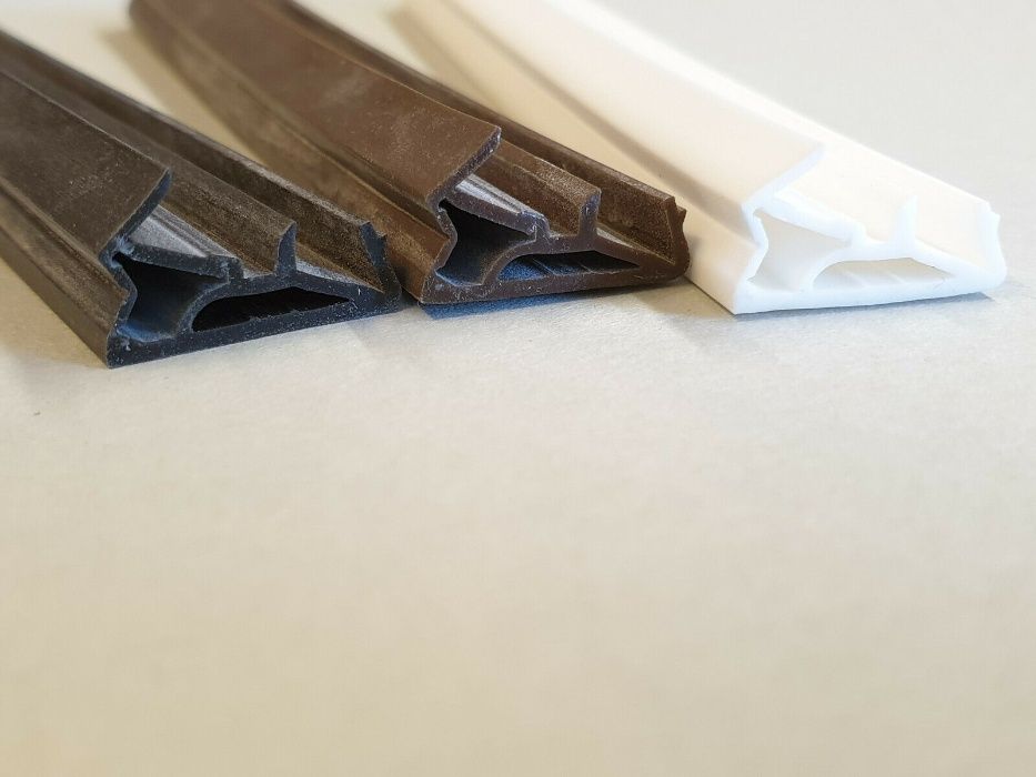 Терморез Машина Рязане/Слепване Уплътнения на Врати-Прозорци-Deventer