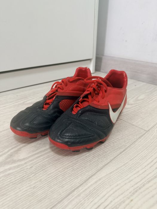 Бутсы Nike. Футбол.