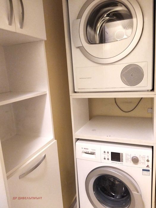 Отличен вътрешен тристаен до Метрото и парка в Младост 2