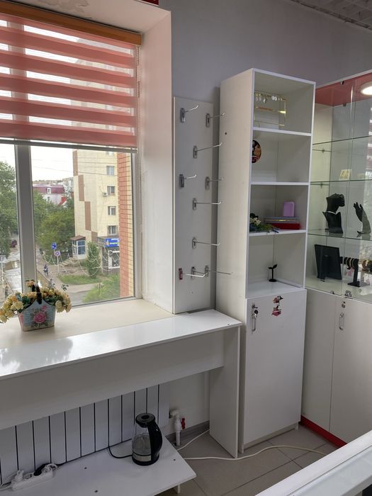 Продам витрину островок