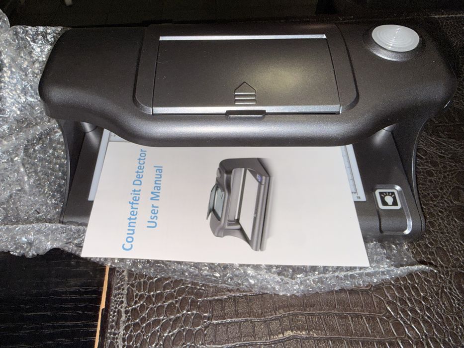 UV лампа за проверка на фалшиви банкноти, карти и лични документи!