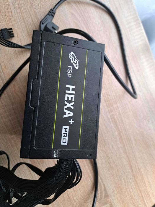 Захранване FSP HEXA+ PRO 600W - 80+, отлично състояние