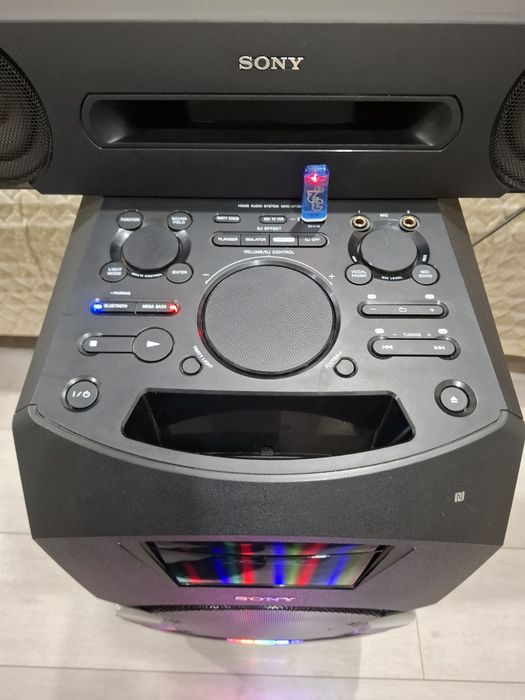 Музыкальная колонка Sony