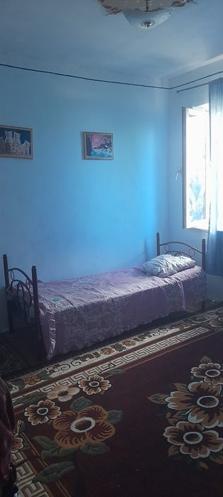Пишик гишли 3 хонали 3 этаж хонадон зудлик билан сотиляпти
