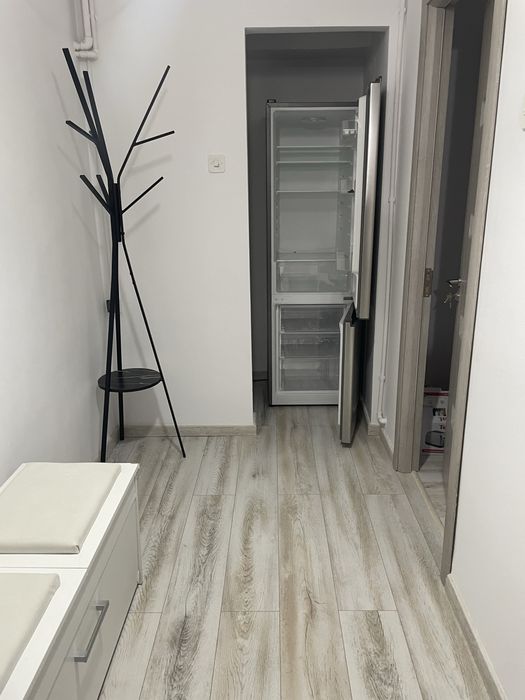 Prima chirie Garsoniera 45mp ( mobilat nou ) Micro 3