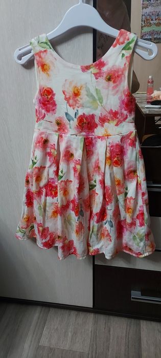 Платья для девочки 700тнг.