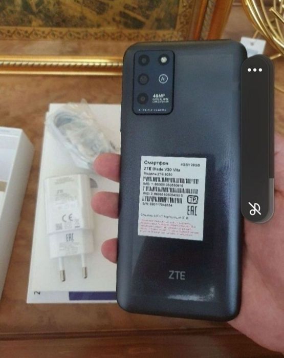 Srochna Prodam Sotiladi ZTE Blade V30 4/128Gb Black 4G Orginal igravoy