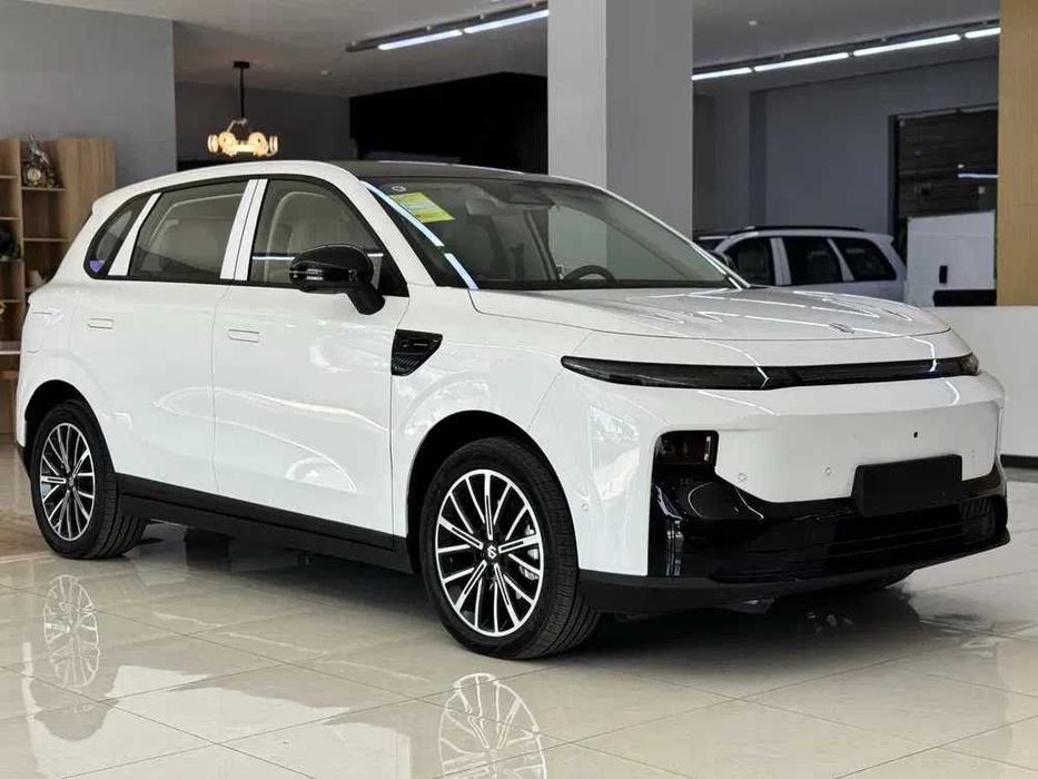 Leapmotor  B10 510 km lidar boshlang'ich 6600$ to'lov bilan