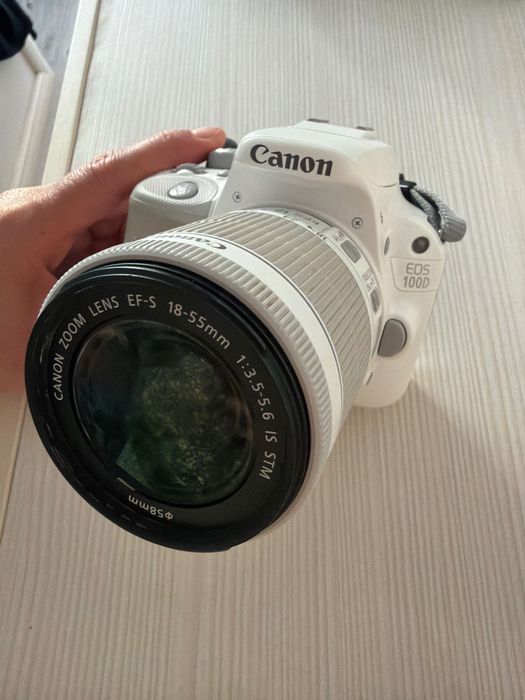 Фотоаппарат canon 100 d