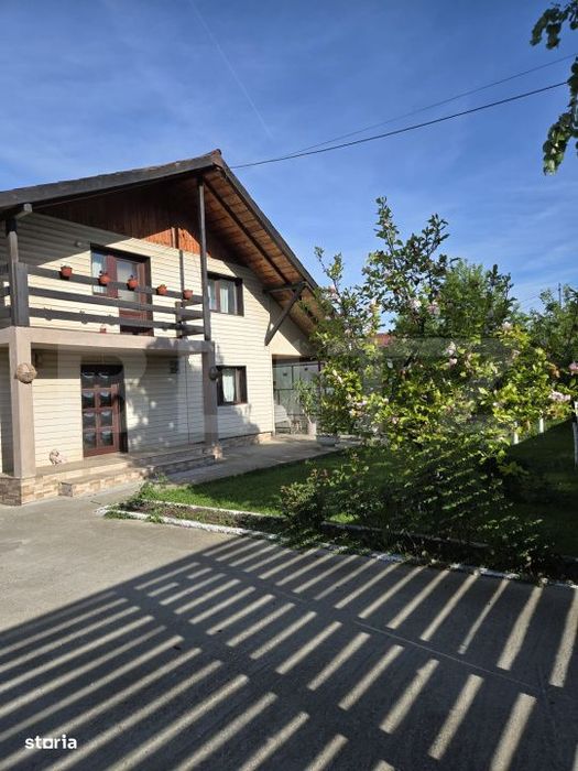 Vanzare in 2 rate Iedera Moreni  Casa individuala P+1 cu mansarda, ter