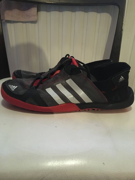 Adidas garoga спортни маратонки