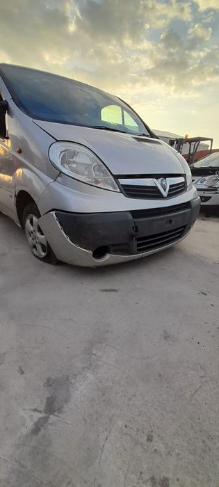 Bara fata opel vivaro an 2013