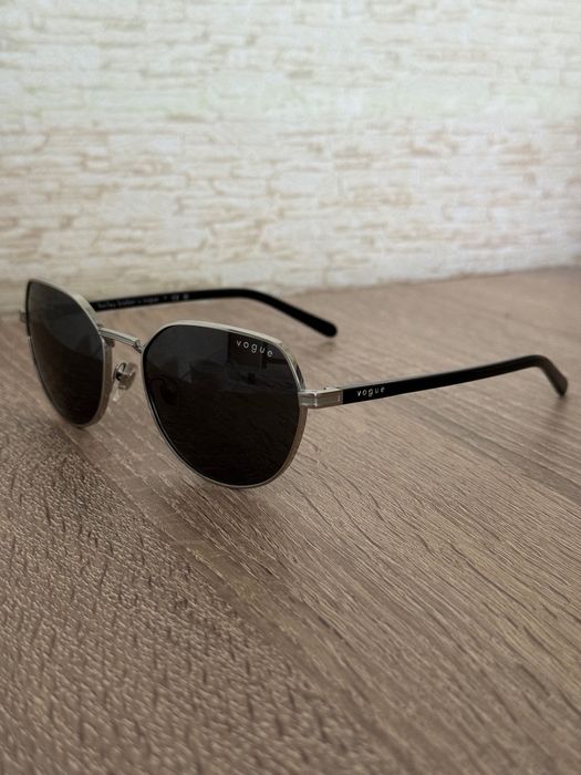 Слънчеви очила Vogue VO4242S