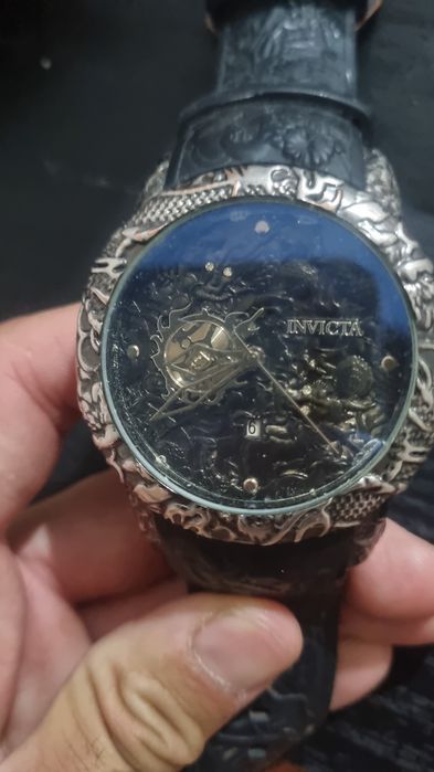 Продам часы Invicta