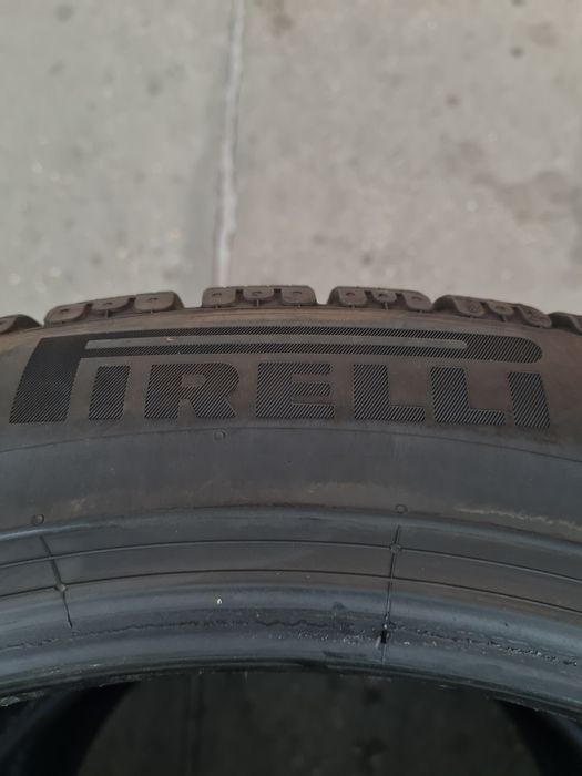 Зимни гуми 2 броя PIRELLI Pzero 285 40 R20 дот 3922