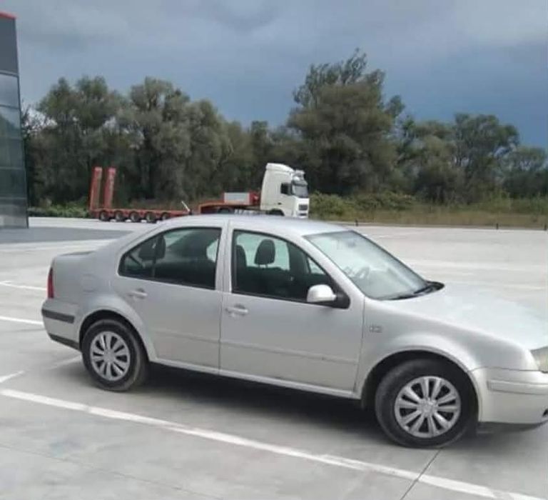 Vând bora 1.9   116 cai