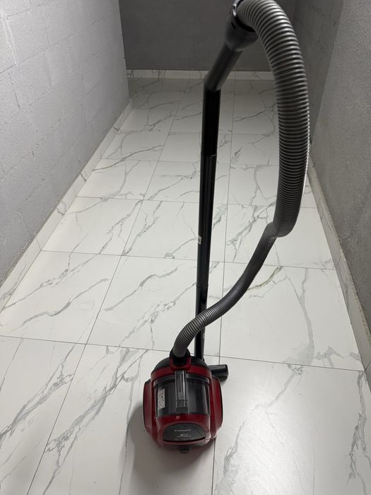 Пылесос марки Samsung