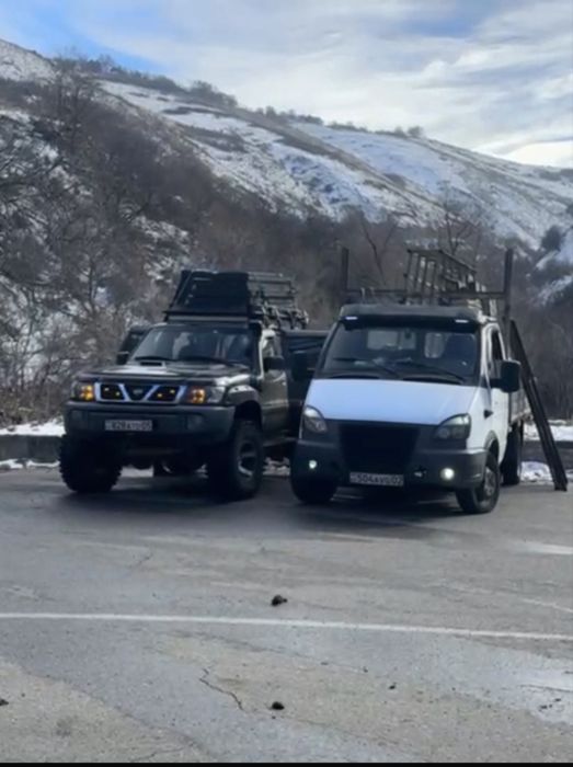 Доставка  стекла и мрамора  Пирамида 24/7