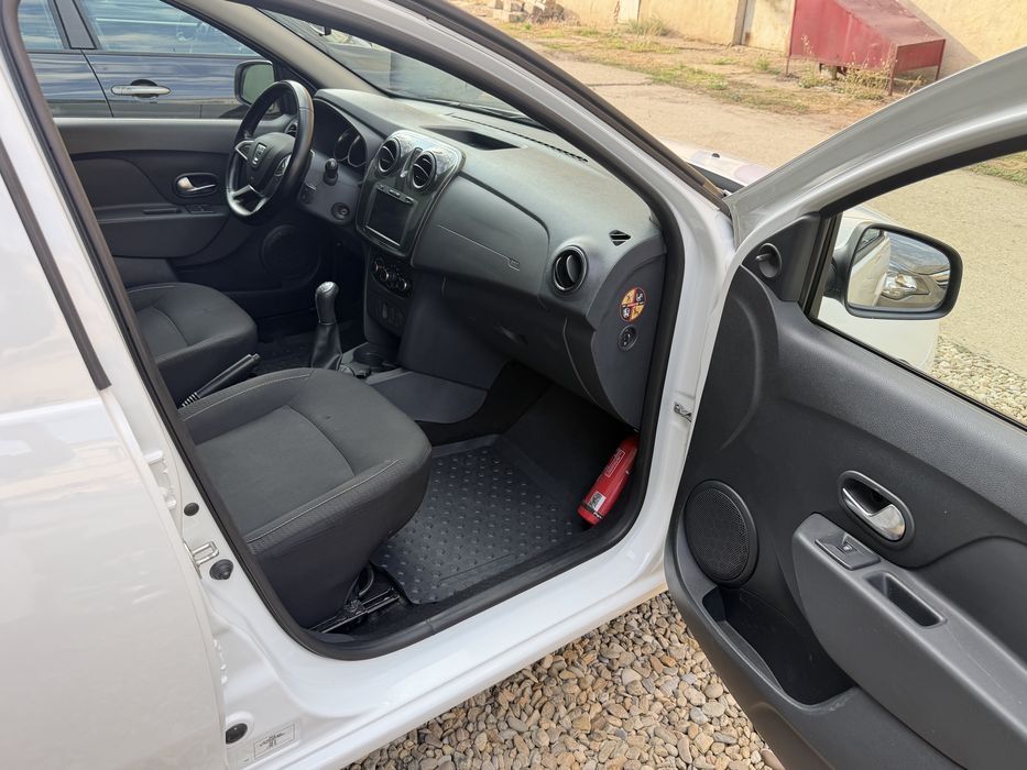 Dacia Sandero 0.9 TCe 90 CP • 69.000 KM • Euro 6 • Navi • 2019