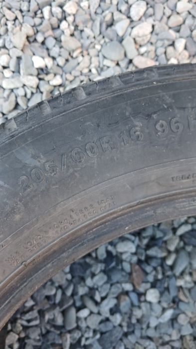 Продам резина зима 205/60/16
