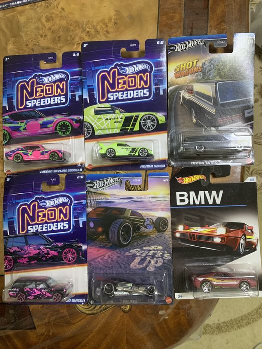 Масштабные модели автомобилей 1:64 hot wheels