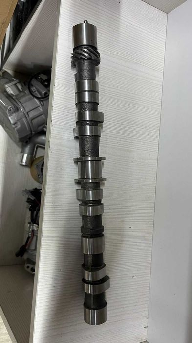 Распредвал на Nissan YD25