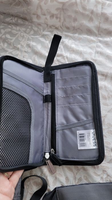 Rucsac  cu accesorii pt drumetii  marca vives