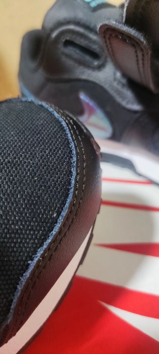 Детские кроссовки