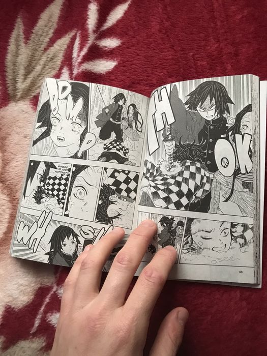 Manga Demon Slayer (Volumul 1) - Stare Buna (Limba Engleza)