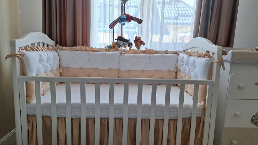 Vand patut de bebe complet echipat