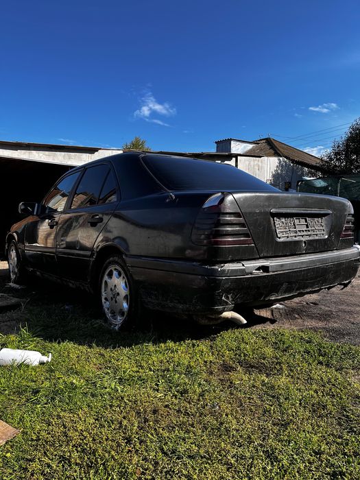 Продам Mercedes-Benz C 180