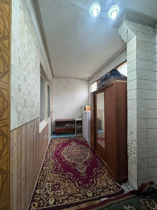 Продаётся квартира Мирабадский р-н Куйлюк массив 4 2/1/4