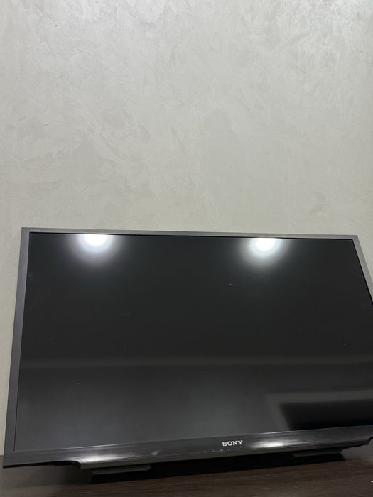 Продам телевизор Sony smart